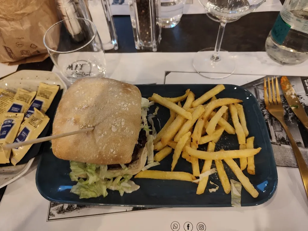 Salvatore Diego Caridi_Mit Bistrot_Caponago_review