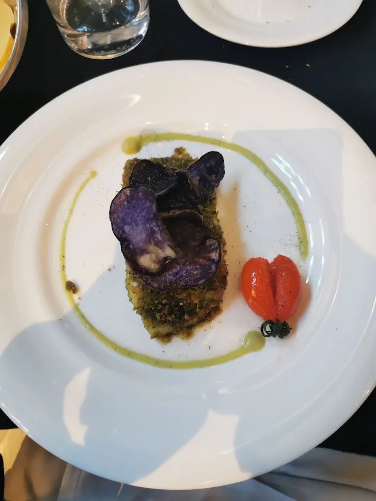 Vitaly Geraskin_Memorabilia | Restaurant_Caponago_review