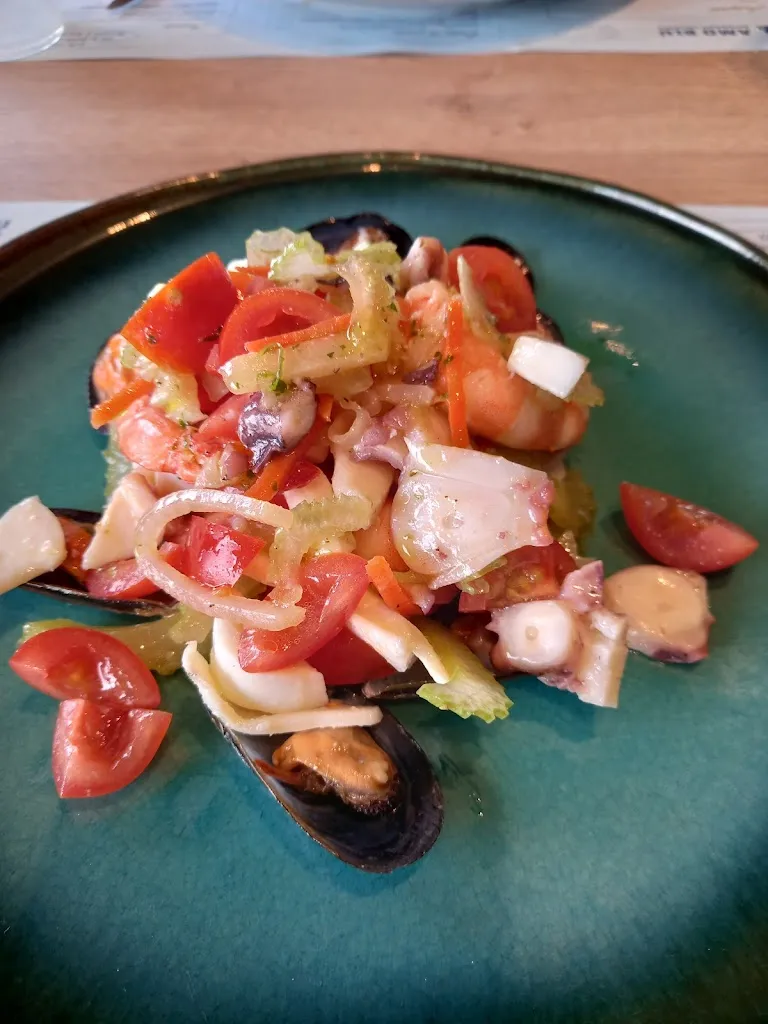 Marcella Zucchelli_Amo Blu_Caponago_review