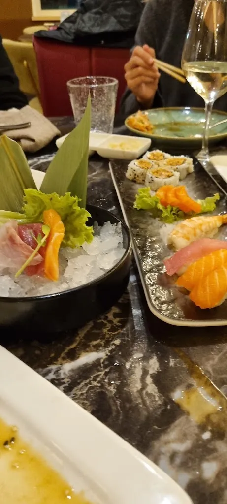 Menu_Oasi Sushi_Caponago_image_5