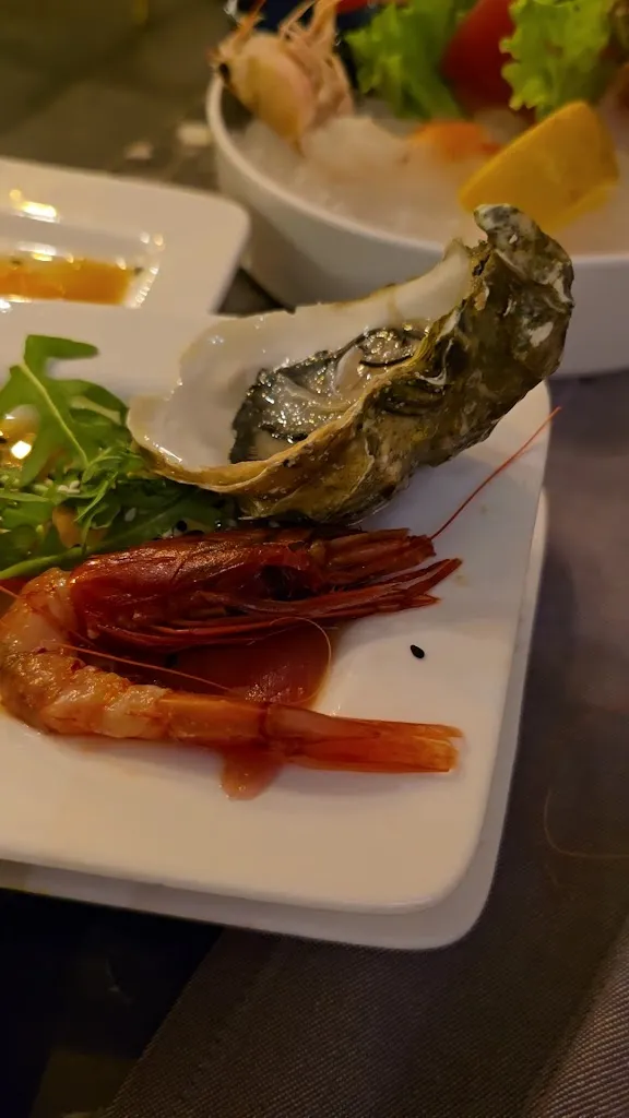 Lito Magbujos_Oasi Sushi_Caponago_review