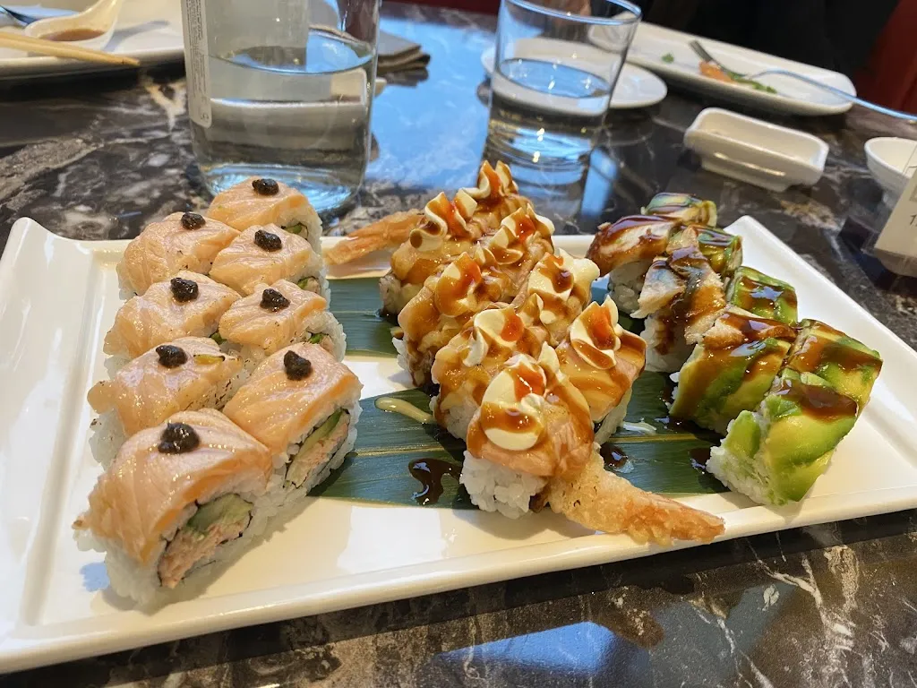 Martina_Oasi Sushi_Caponago_review