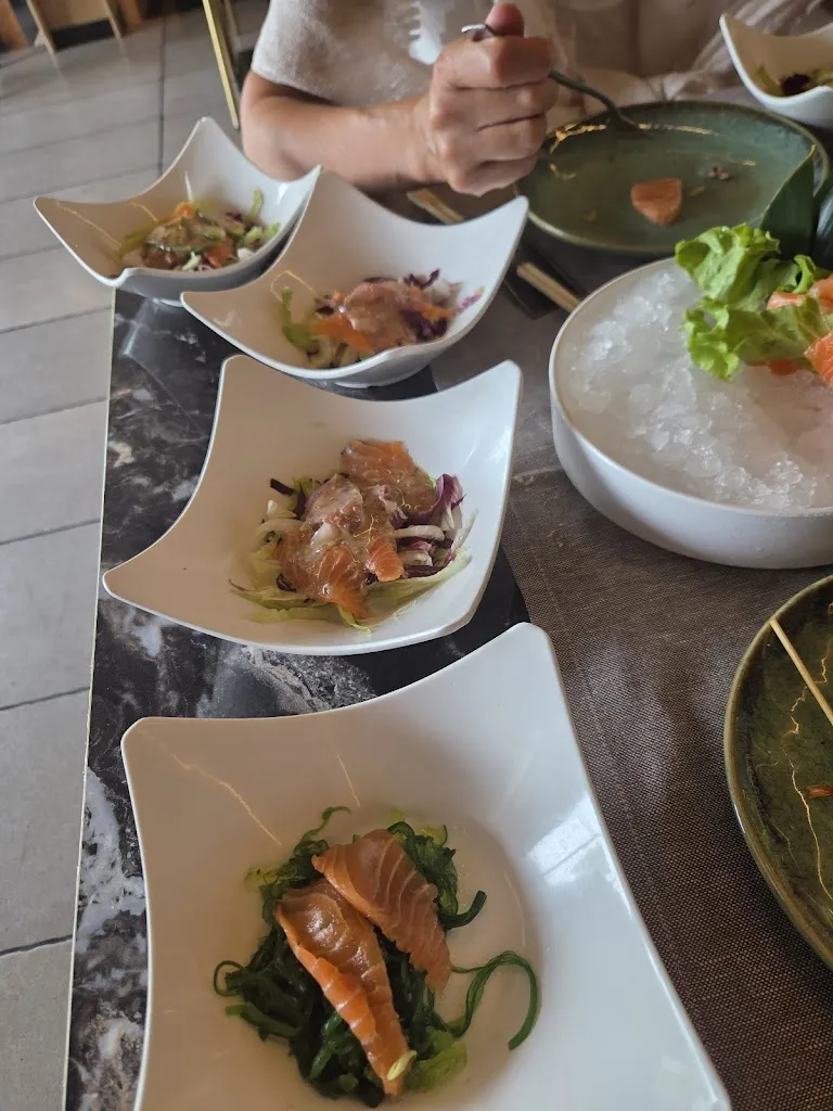 Oasi Sushi_Caponago_slider_image_3