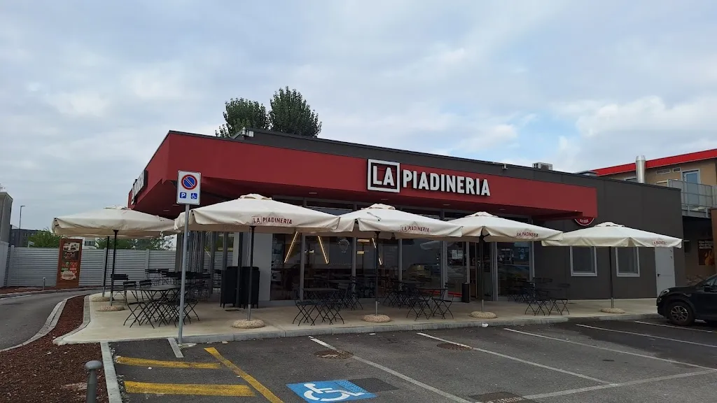 La Piadineria restaurant in Caponago