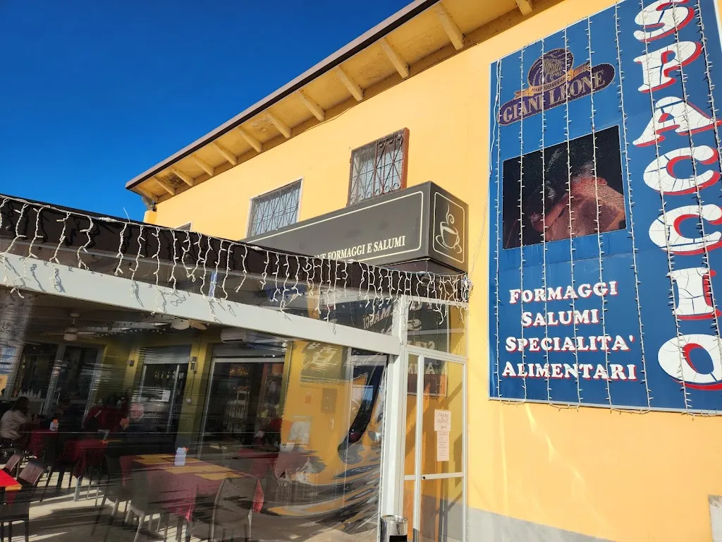Cafe' Fromage restaurant in Carbonara al Ticino
