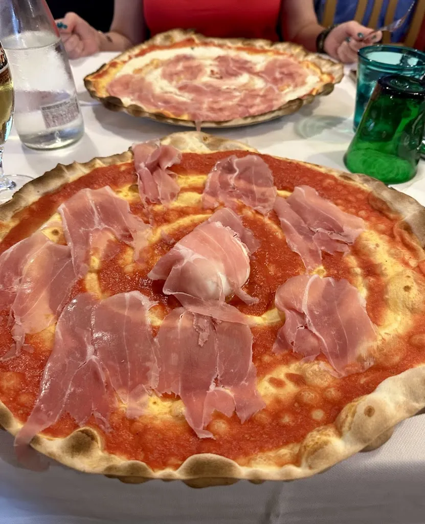 Pizzeria Ristorante Adriana_Capriolo_slider_image_2