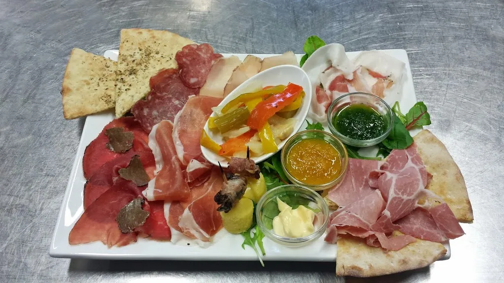 Pizzeria e Osteria del Bagio_Capriolo_slider_image_3