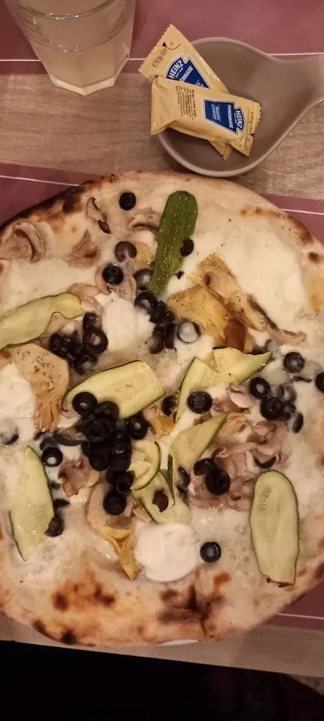 Evergreen Caffetteria Pizzeria_Acquaviva delle Fonti_slider_image_3