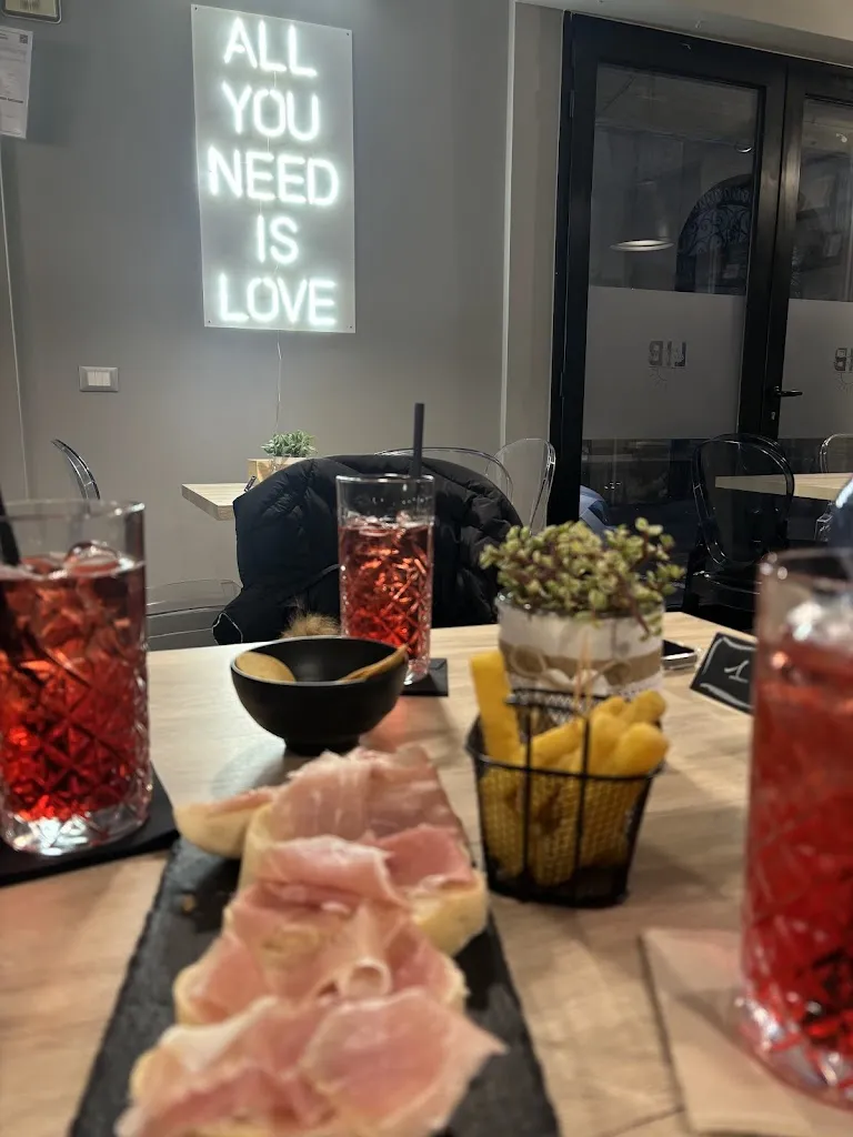 Let It Be - Food & Drink_Caravaggio_slider_image_3