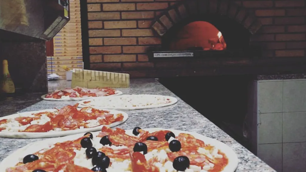 Menu_Pizza Più_Carnago_image_7