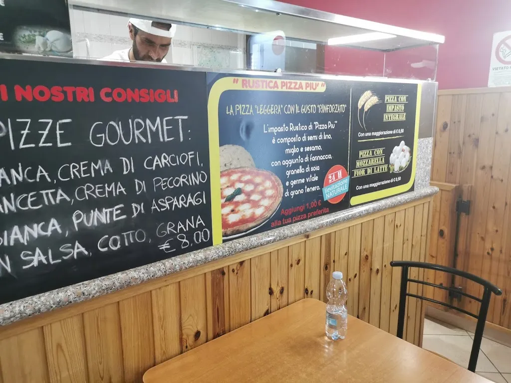 Pietro Incardona_Pizza Più_Carnago_review