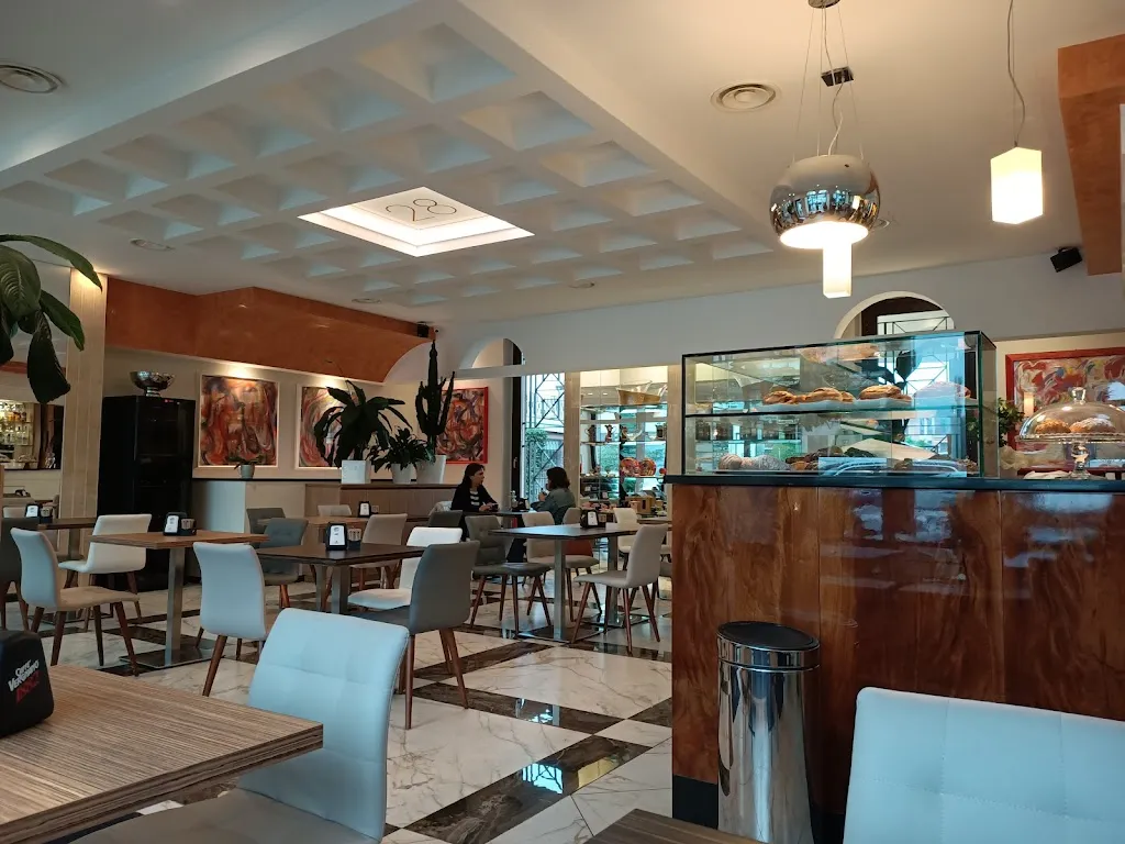 Bistrot 28 restaurant in Cardano al Campo