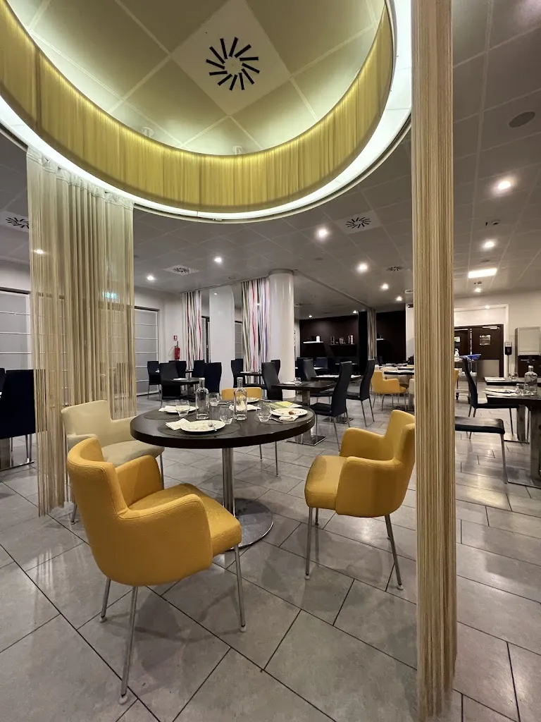 N Restaurant_Cardano al Campo_slider_image_1