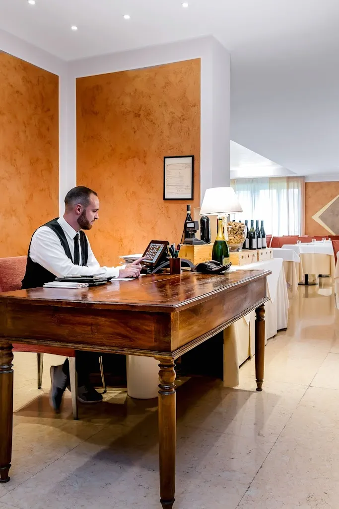 Oltre Le Nuvole_Cardano al Campo_slider_image_3