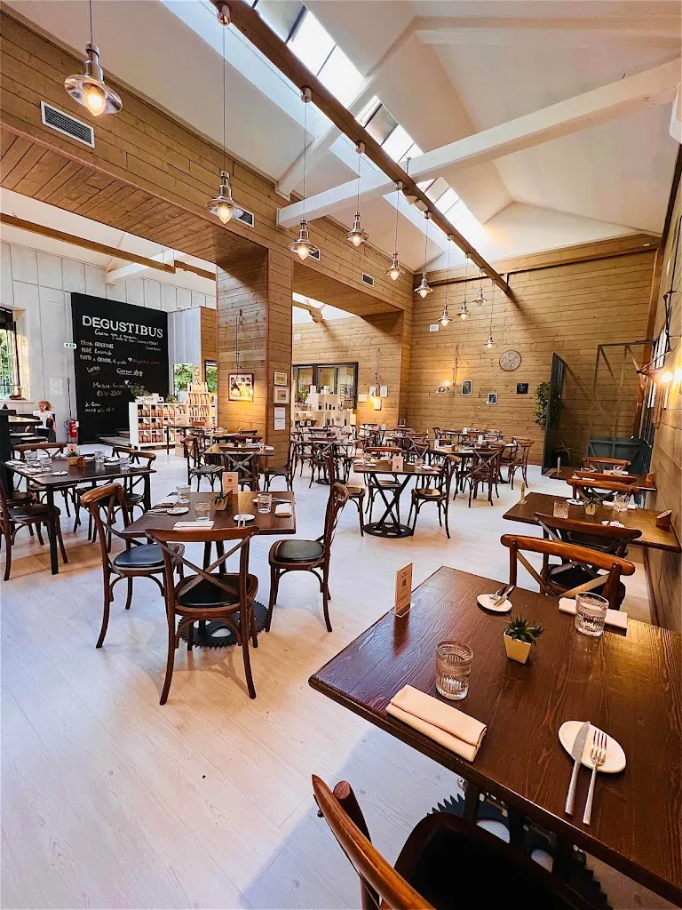 Degustibus restaurant in Cardano al Campo