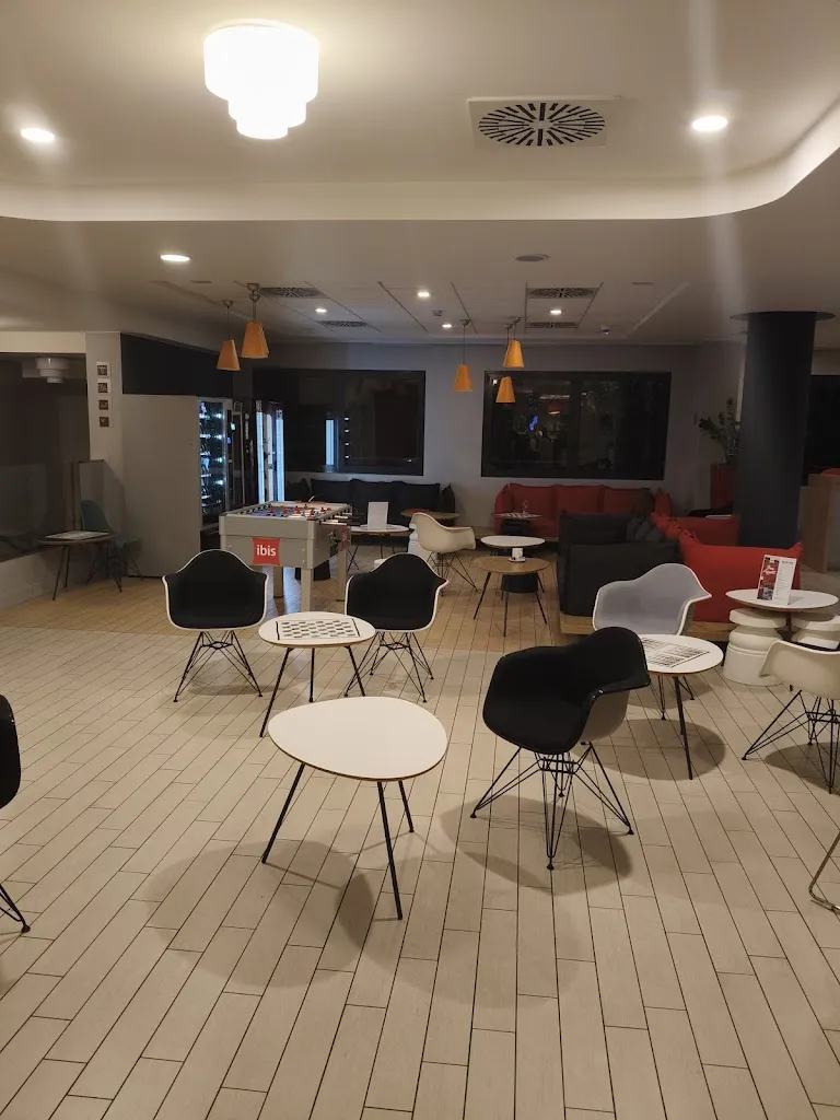 ibis kitchen_Cardano al Campo_slider_image_3