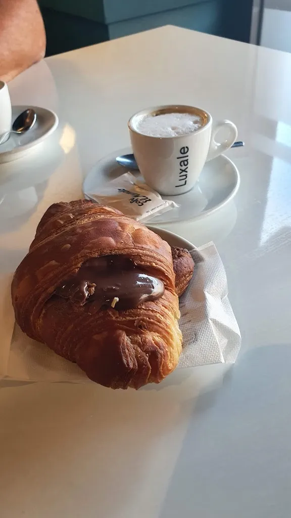 Menu_Luxale Coffe Living Food - Ristorante Pizzeria-pasticceria_Cardano al Campo_image_9