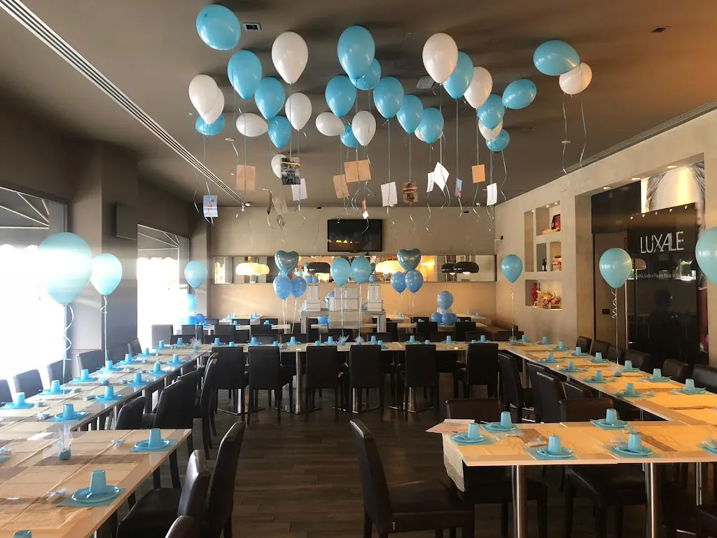 Luxale Coffe Living Food - Ristorante Pizzeria-pasticceria restaurant in Cardano al Campo