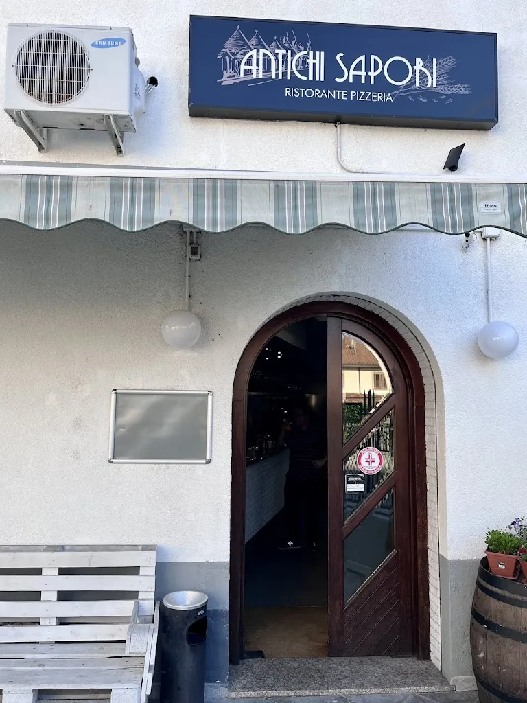 Antichi sapori restaurant in Cardano al Campo