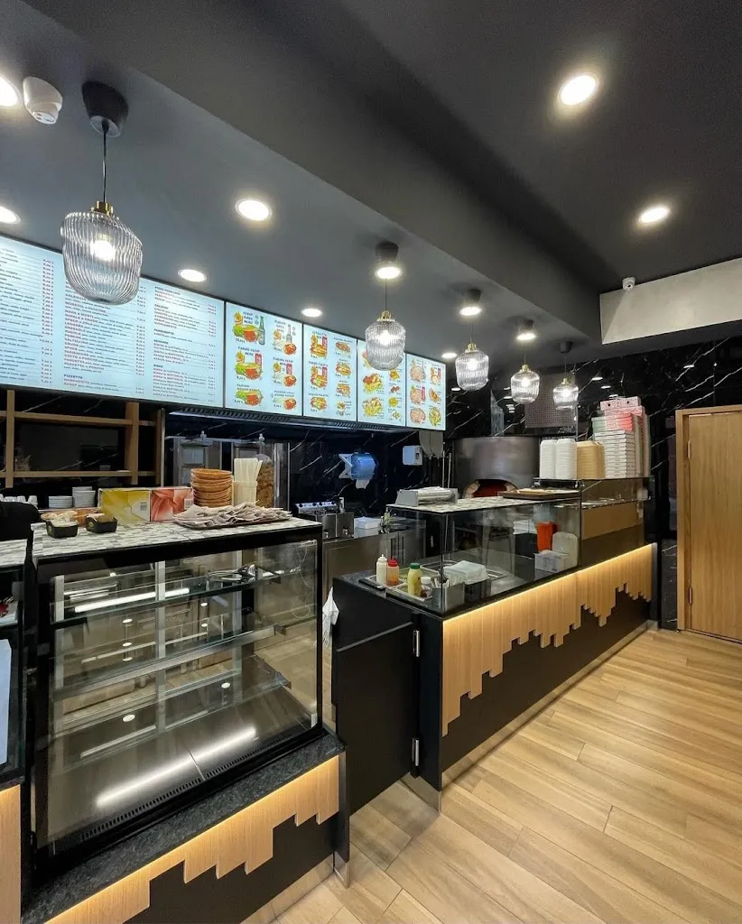 Turkish Kebap Pizza Samu_Cardano al Campo_slider_image_3