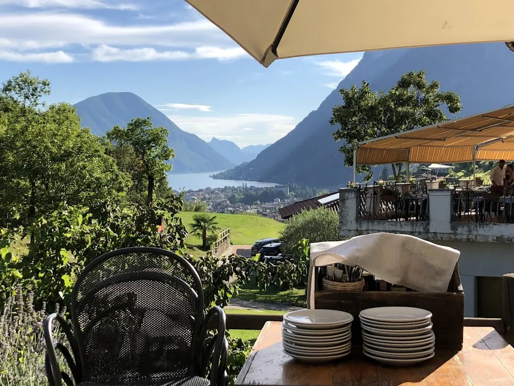 Ristorante Pizzeria La Rotonda_Carlazzo_slider_image_1