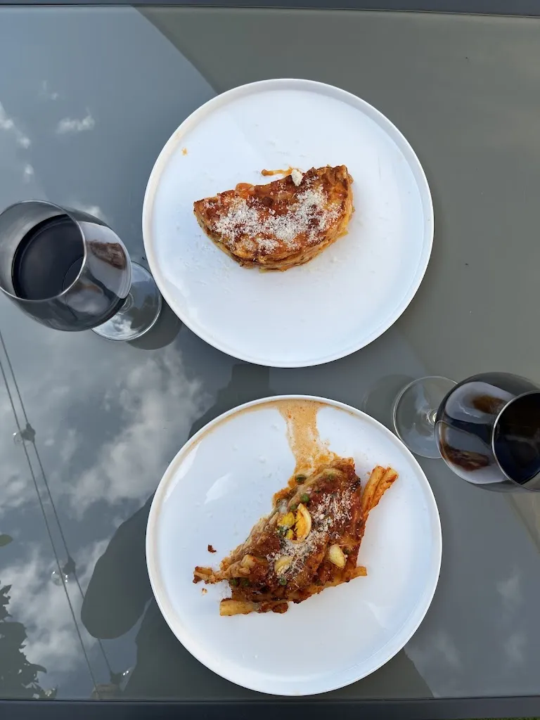 Harsh Grover_GOLDEN LAKE da Nino_Carlazzo_review