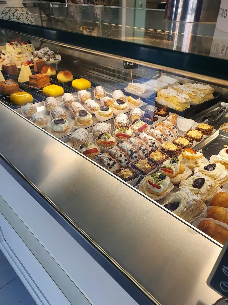 GOLDEN LAKE da Nino restaurant in Carlazzo