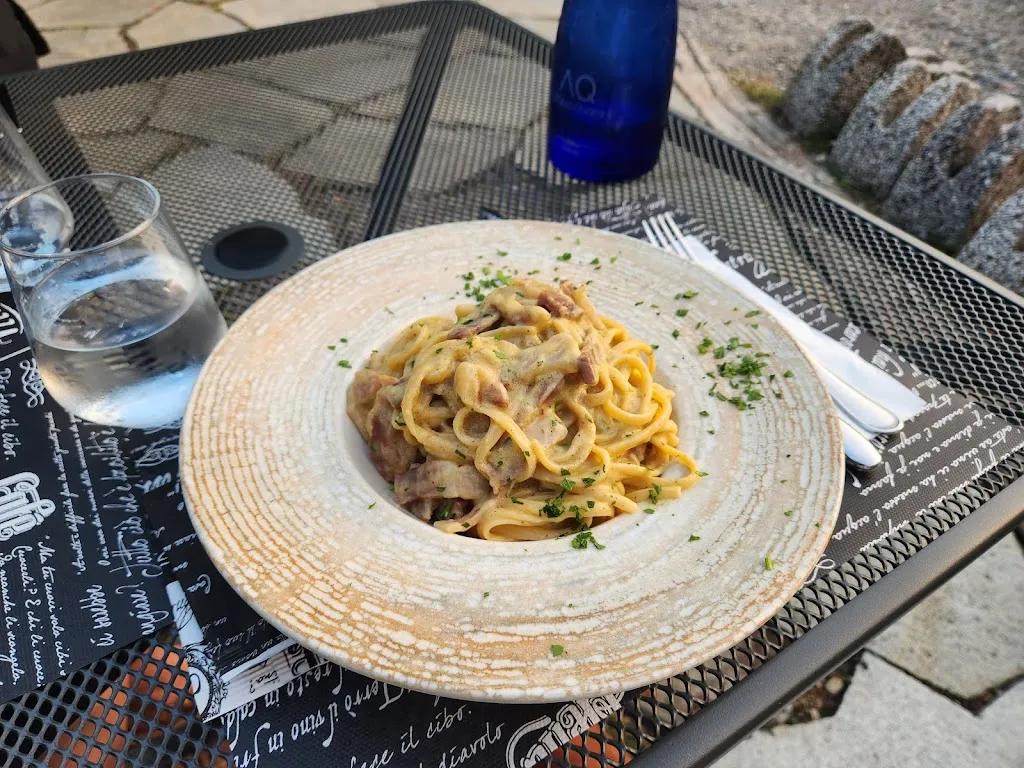 Ristorante Pizzeria Laghetto_Carlazzo_slider_image_3