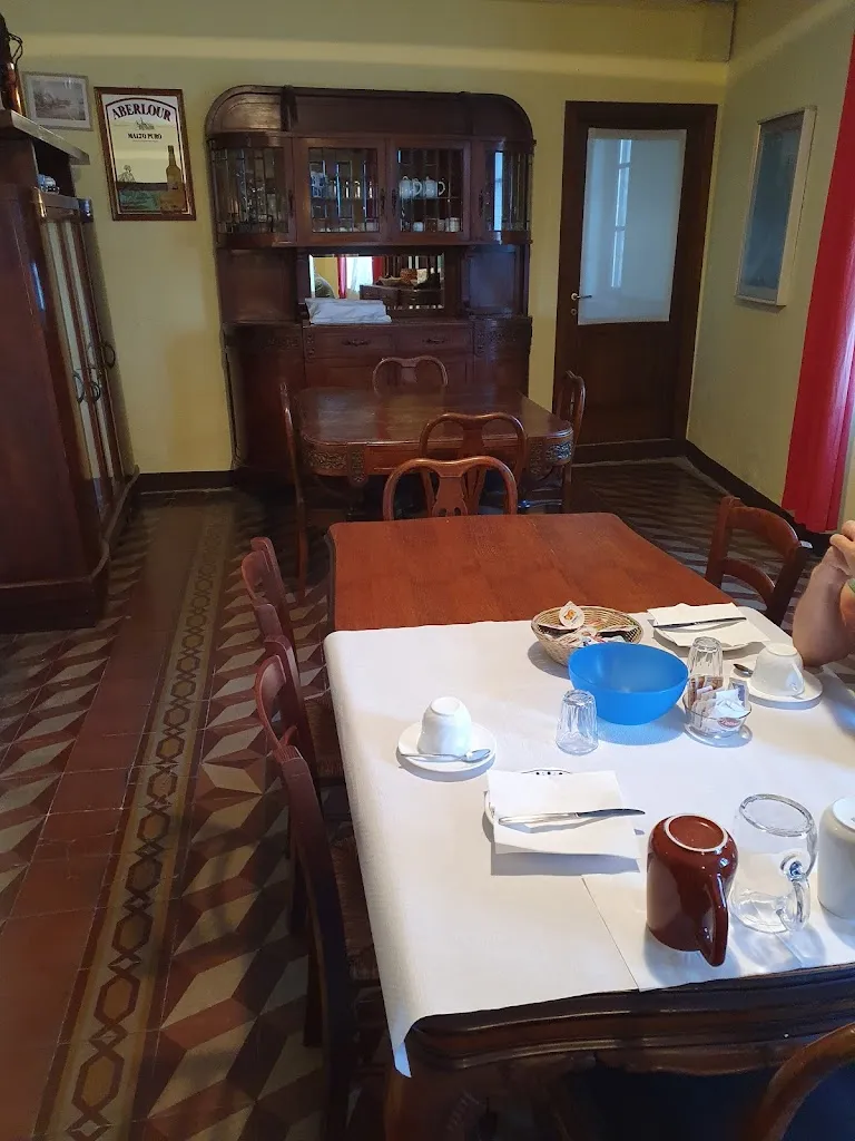 Locanda Vittoria Zimmer restaurant in Carlazzo