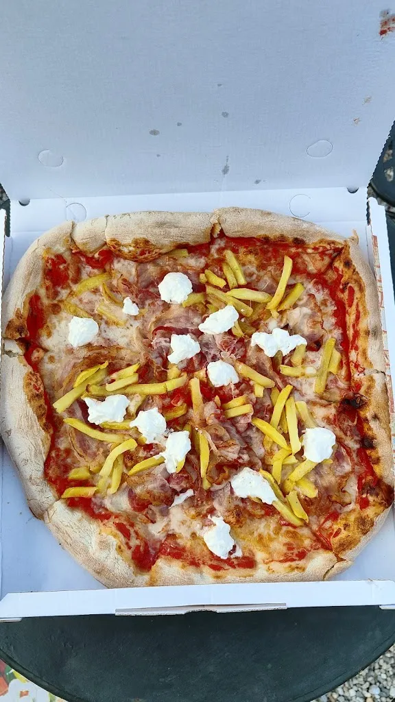 Menu_Time Pizza_Carlazzo_image_6