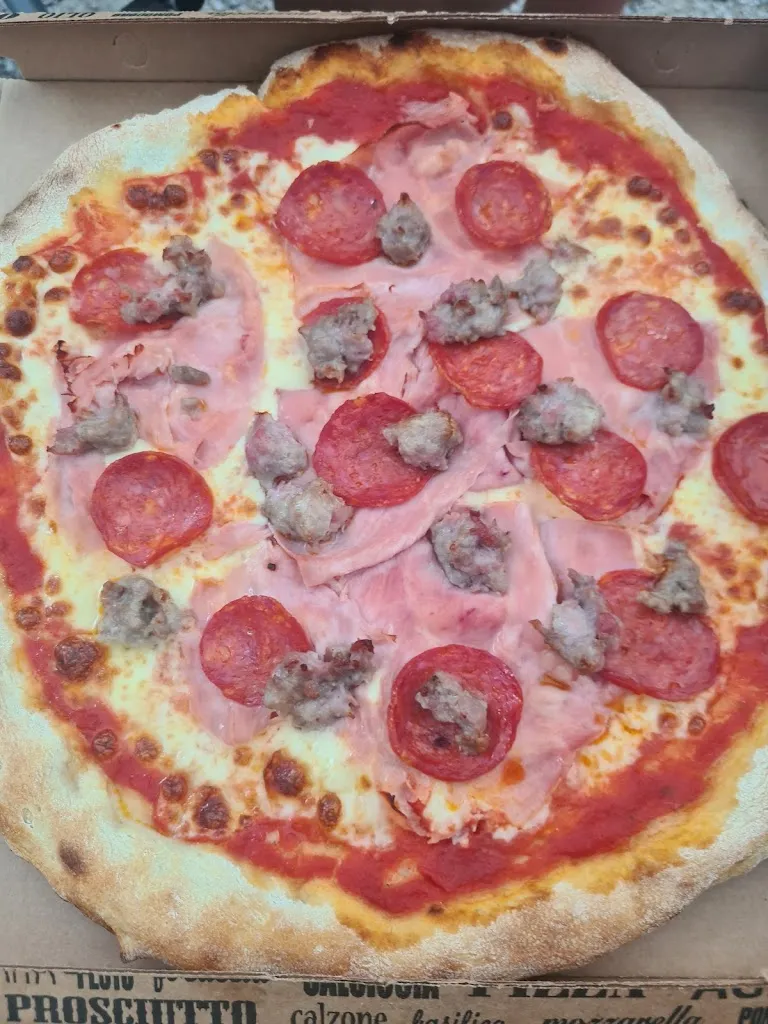 Menu_Time Pizza_Carlazzo_image_9