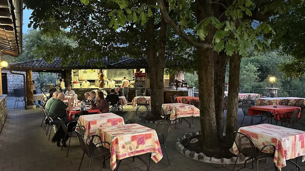 Ristorante Pizzeria La Solitaria restaurant in Carlazzo