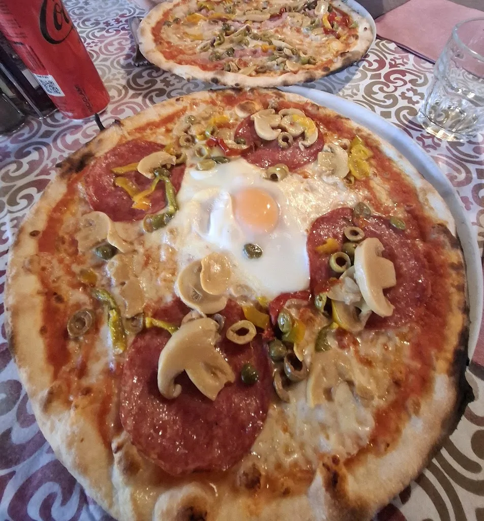 Ristorante Pizzeria La Solitaria_Carlazzo_slider_image_2