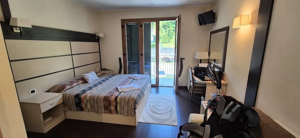 Albergo La Solitaria restaurant in Carlazzo