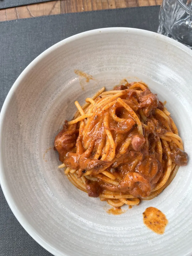 Alfonso Gil Fernández_In Croissanteria Lab_Carobbio_review