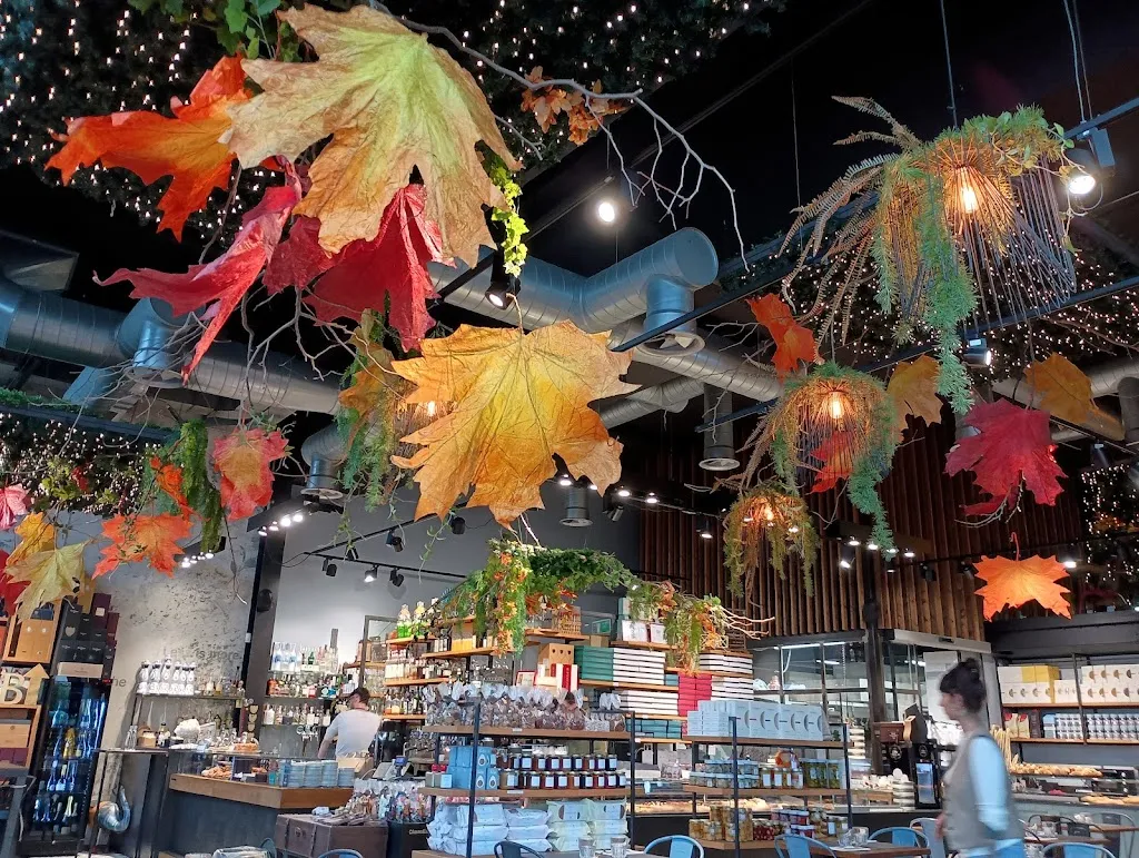 Clay Dalton_In Croissanteria Lab_Carobbio_review