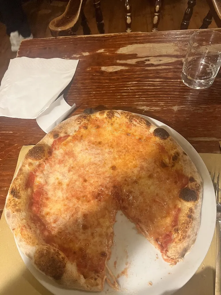 Hardev Singh_THE BELLS PUB® - Carobbio_Carobbio_review