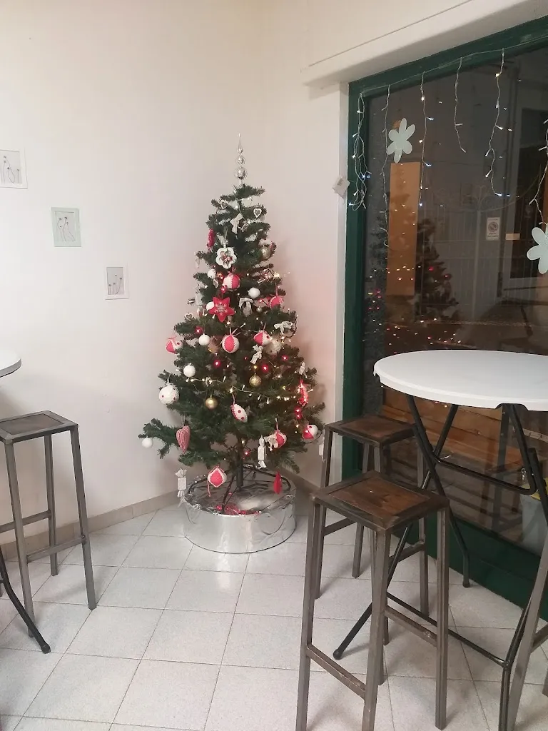 Pizzeria Margherita_Carugo_slider_image_3