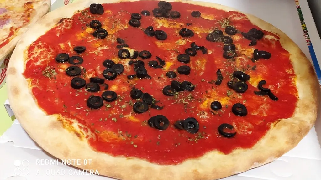 Pizzeria il Cairo di Carugo restaurant in Carugo