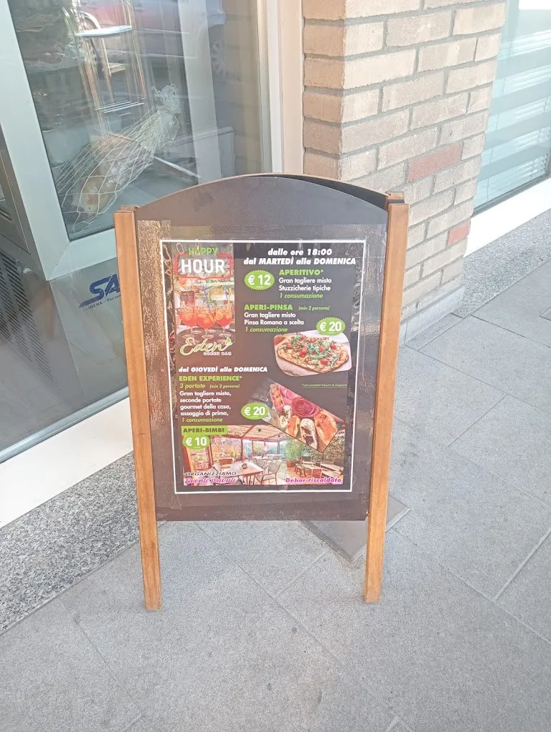 Viviana E. Giudici_Eden Green Bar_Caronno Pertusella_review