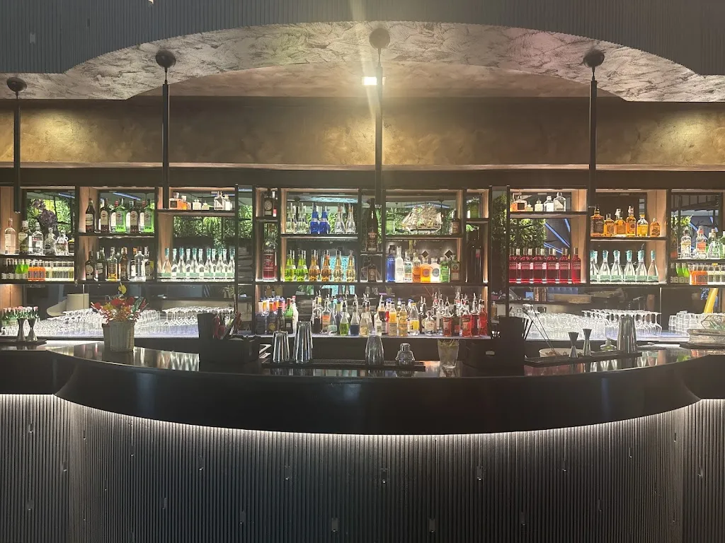 NÜBA JUNGLE restaurant in Caronno Pertusella