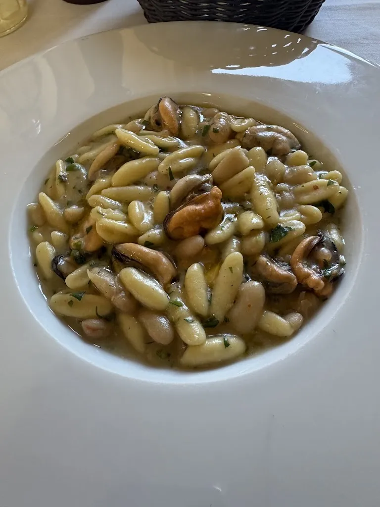 DOMENICO GAMBARDELLA_Ristorante con Pizza I Due Assi_Caronno Pertusella_review