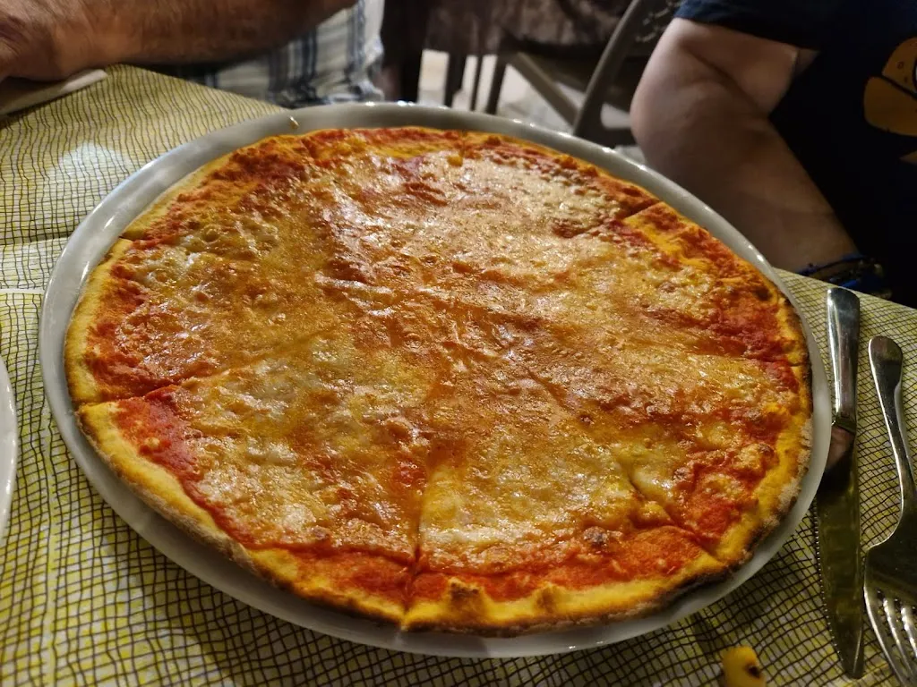 Valentina Calabrese_Pizza - Express_Acquaviva delle Fonti_review