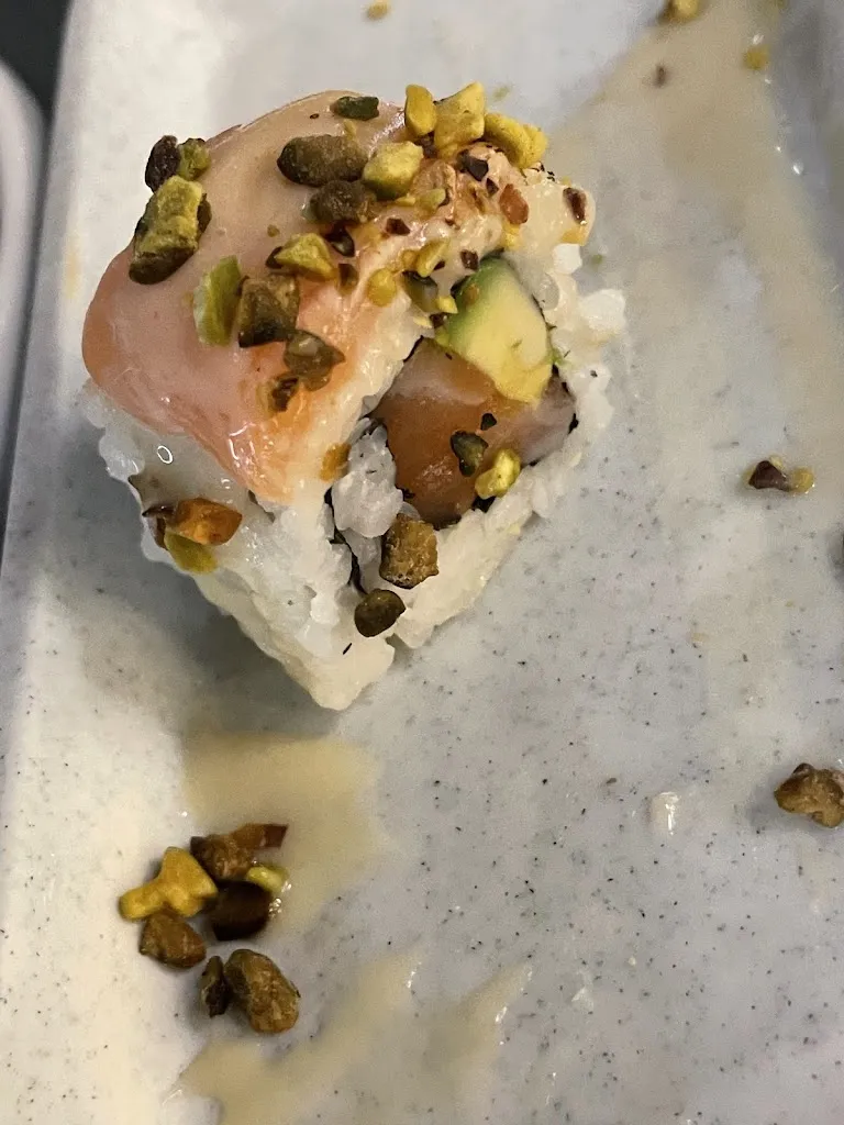 Silvia Iorga_Best Sushi_Caronno Pertusella_recensione