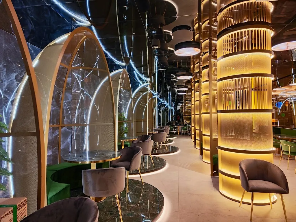 Best Sushi restaurant in Caronno Pertusella