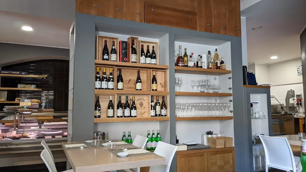 L'Angolo del Gusto restaurant in Caronno Pertusella