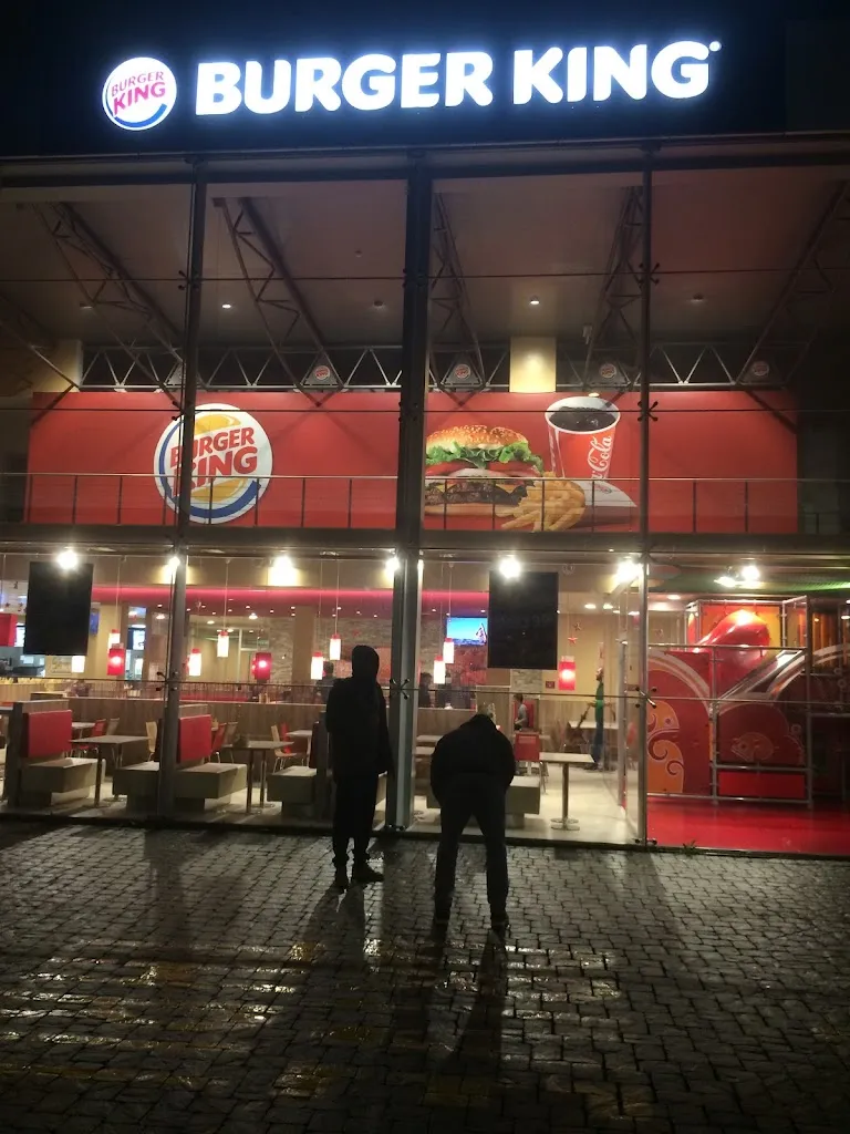 BURGER KING Caronno Pertusella restaurant in Caronno Pertusella