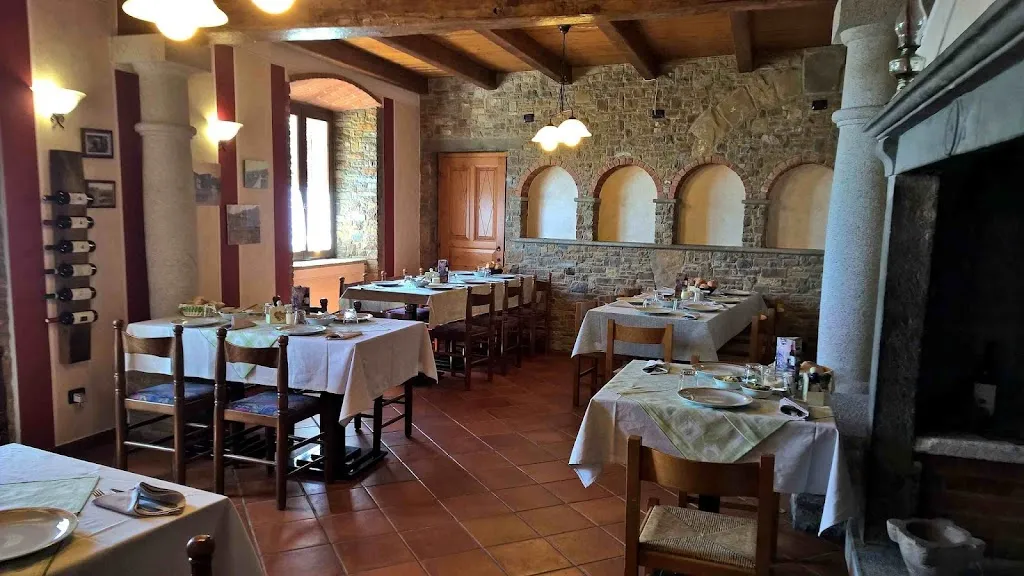 Cascina Rigurida restaurant in Carvico