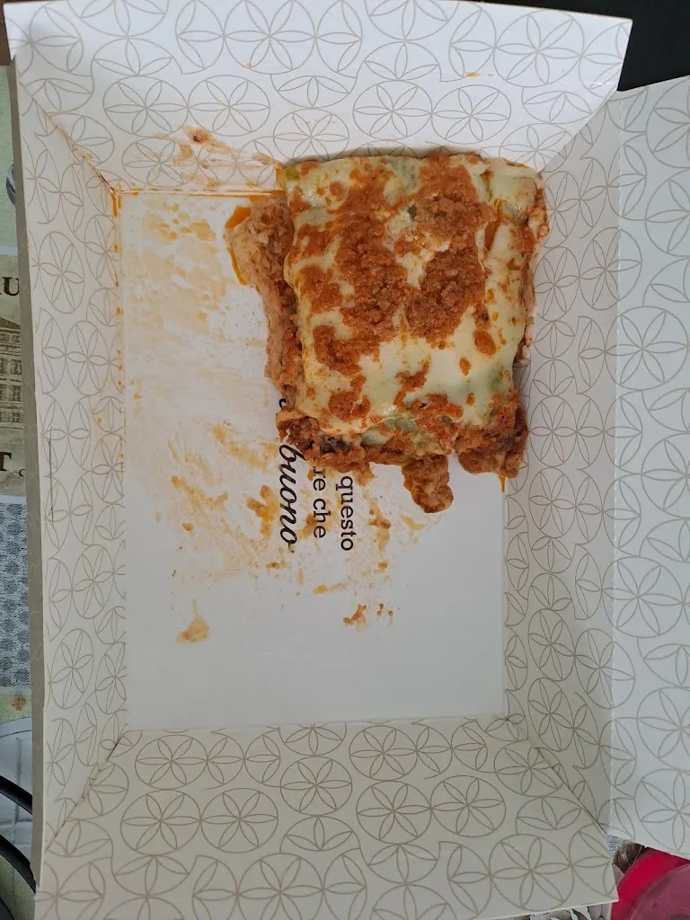 Elisa Consiglio_Dispensa Emilia Carosello_Carugate_review