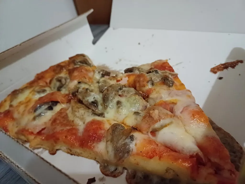 Livio Pirotti_Pizzeria Da Gianni Il Diavoletto Del Forno A Legna_Carugate_recensione